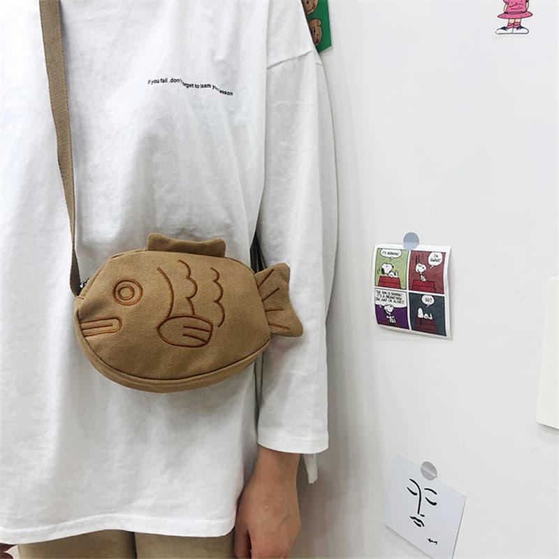 Korean-Style Ins Japanese Girl Soft Girl Cartoon Ugly-Cute Little Fish Crossbody Bag for Men and Women Harajuku Student Cute Bag