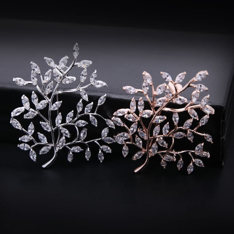 Women's Brooch Fashion 3A Zircon Exquisite Leaf Corsage Pin Silk Scarf Buckle Accessories Women's Suit Brooch Jewelry