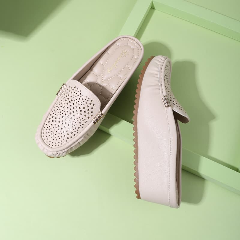 2025 New Style Height-Increasing Slippers for Women, Summer Comfortable and Fashionable Wedge-Heeled Thick-Soled Outdoor Flat Closed-Toe Half Slippers for Women