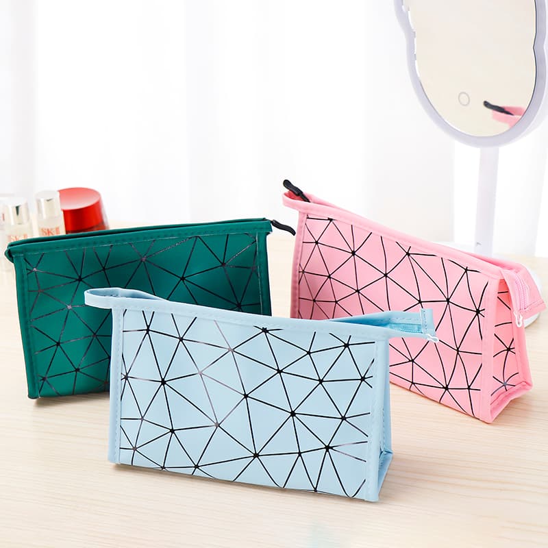 Internet Celebrity ins Style Super Popular Makeup Bag for Women, Portable Travel Waterproof Large Capacity Skincare Storage Bag, Simple Design