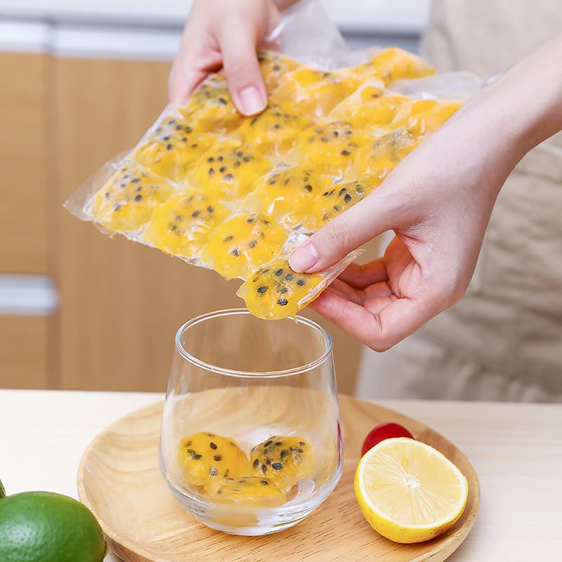 Japanese Self-Sealing Ice Cube Bags Disposable Ice Bags Ice Tray Bags Passion Fruit Freezing Tray Ice Mold Quick Freezer