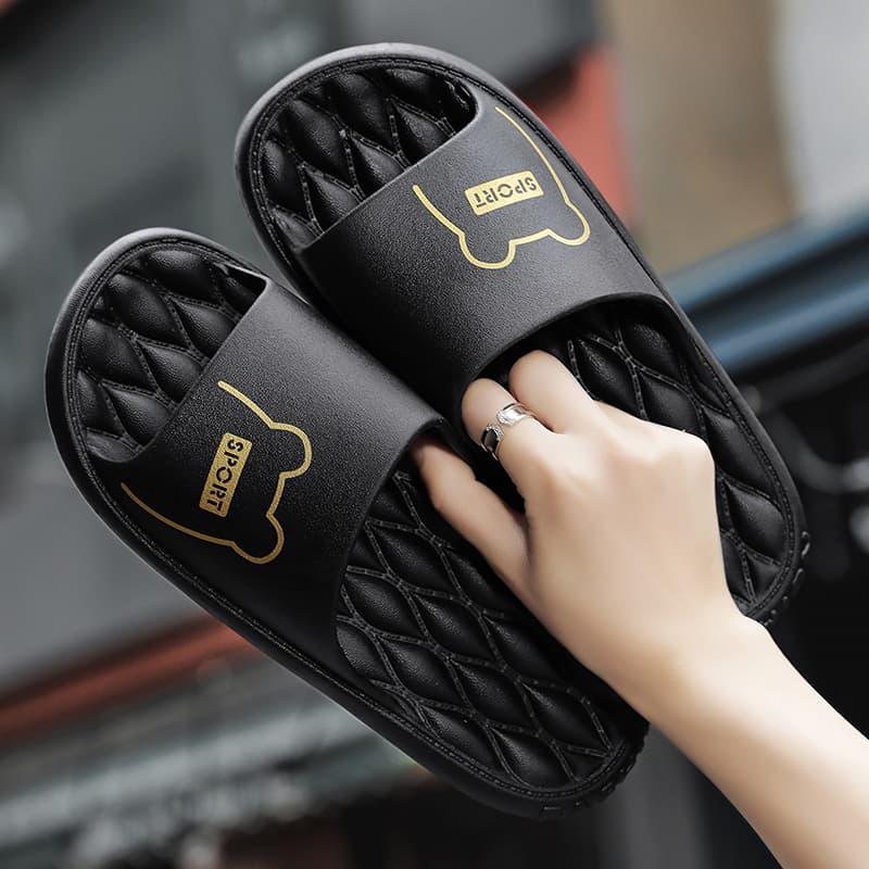 Slippers for Men Summer New Outer Wear Trendyy Non-Slip Waterproof Home Sports and Leisure soft sole Beach Sandals and Slippers