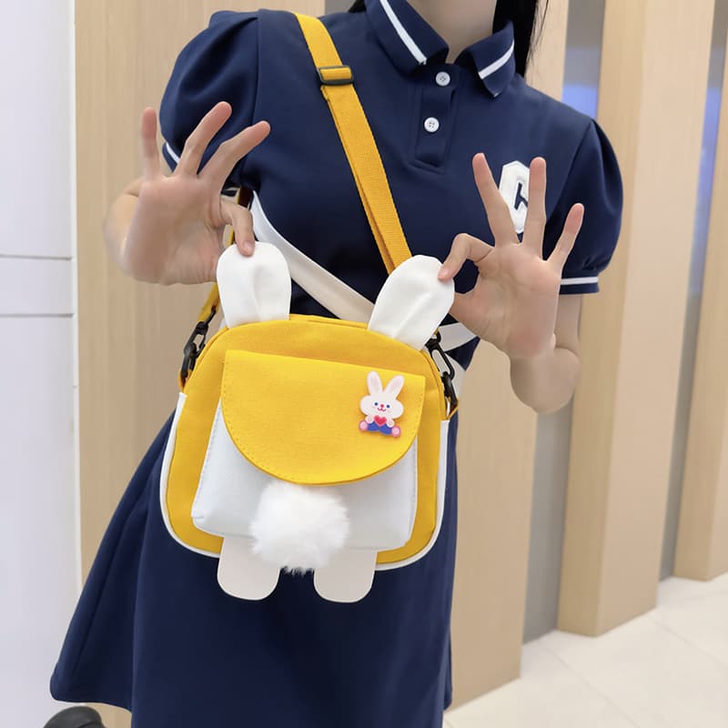 Small Bag for Women, Crossbody Bag, New Canvas Style for Girls, Student Shoulder Bag, Cute Cartoon Versatile Small Bag, 2025 New Model