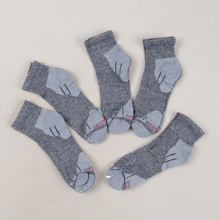 Professional Sports and Leisure Comfortable Socks! Men's and Women's Short Socks in Hemp Color for Spring and Autumn