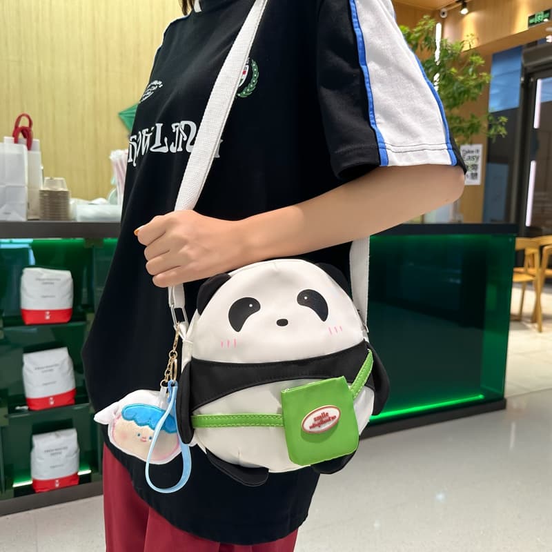 Cute Giant Panda Bag Crossbody Bag 2025 New Color-Blocking Large Capacity Outdoor Shoulder Bag Waterproof Cartoon Student Bag