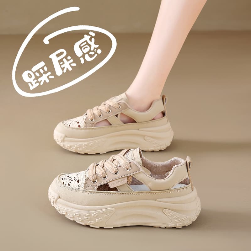 Sandals Women's 2024 New Summer Outerwear soft sole Hollow Soft Sole Breathable Mesh Women's Thick Soled Sports Shoes