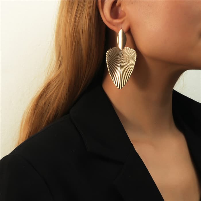 ins European and American Style Exaggerated Geometric Leaf Metal Earrings for Women Leaf Earrings Jewelry