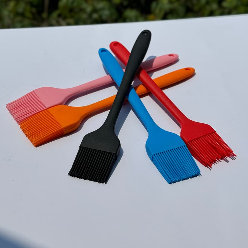 Yu Mama Special Deal 1.9 Integrated Silicone Oil Brush High Temperature Resistant Food Grade Kitchen Household Sauce Brush