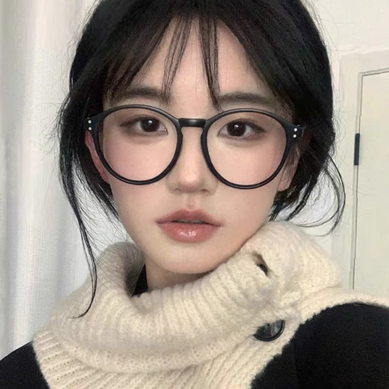Korean Retro Round Black Glasses for Nearsighted Women, Customizable Prescription, Natural Look, Face-Slimming, Large Frame Eyeglass Frames