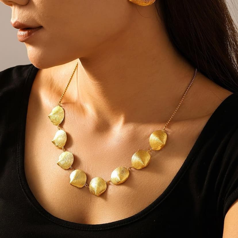 ins Golden Ocean Brushed Shell Necklace and Earrings Set, European and American Cross-Border Irregular Jewelry Set, High-End Accessories