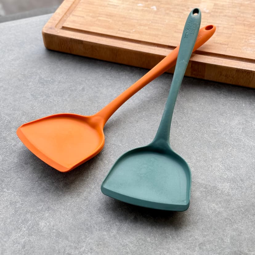 Yu Mama Special Price 3.9 Food-Grade Silicone Thickened Integrated Spatula High Temperature Resistant Non-Stick Pan Spatula for Home Cooking