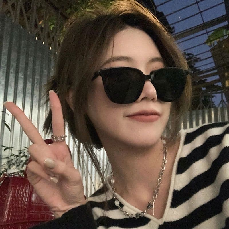 Sunglasses for Women, Korean Style Gm Trendy Fashion Sunglasses for Men, Black Frame, Brown Lens, Internet Celebrity Sunglasses, Universal Sunshade, Uv Protection