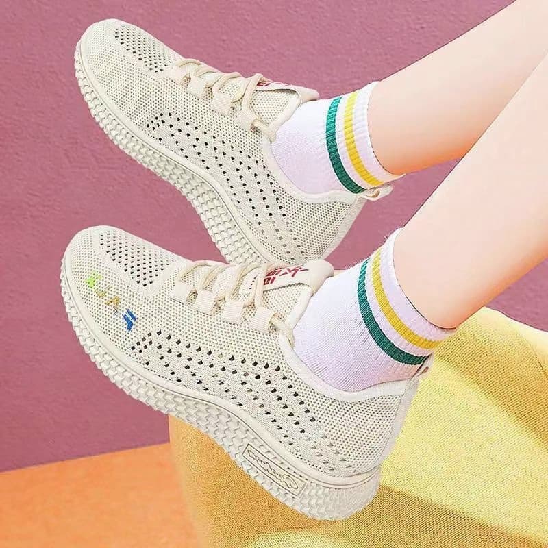 Trendy Women's Korean-Style Mesh Sneakers, Red Sneakers, New Casual Shoes for Spring and Summer 2025, Versatile for Women in Summer