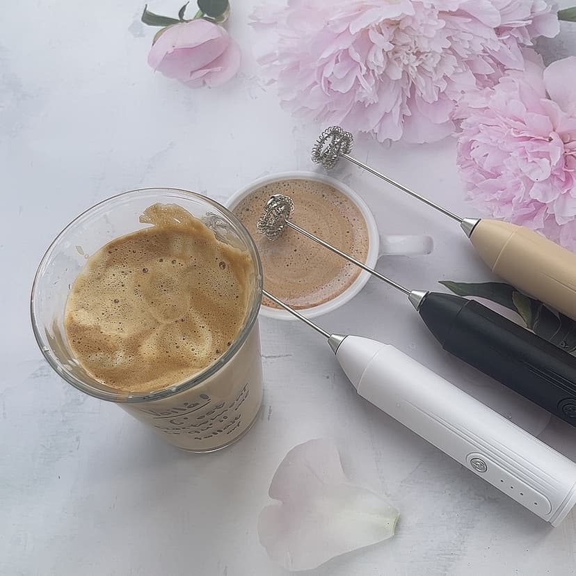 Cross-Border USB Rechargeable Handheld Electric Milk Frother, Blender, Whisk, Egg Beater, Small Household Appliance