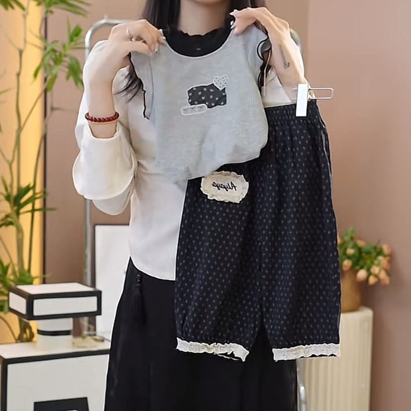 Girls' Korean Style 2025 New Summer Lace Children's Clothing Floral Cropped Pants Fashionable New Trendy Set