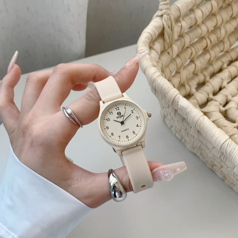 Special Watch for High School and College Entrance Examination, Classic Simple Literary Retro Korean Quartz Couple Watch for Male and Female Middle School Students