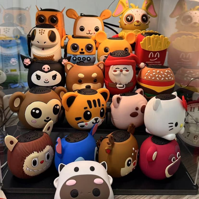  Silicone Series Cartoon Bluetooth Speaker Plug-In Card Switching Folder Children's Toy Gift