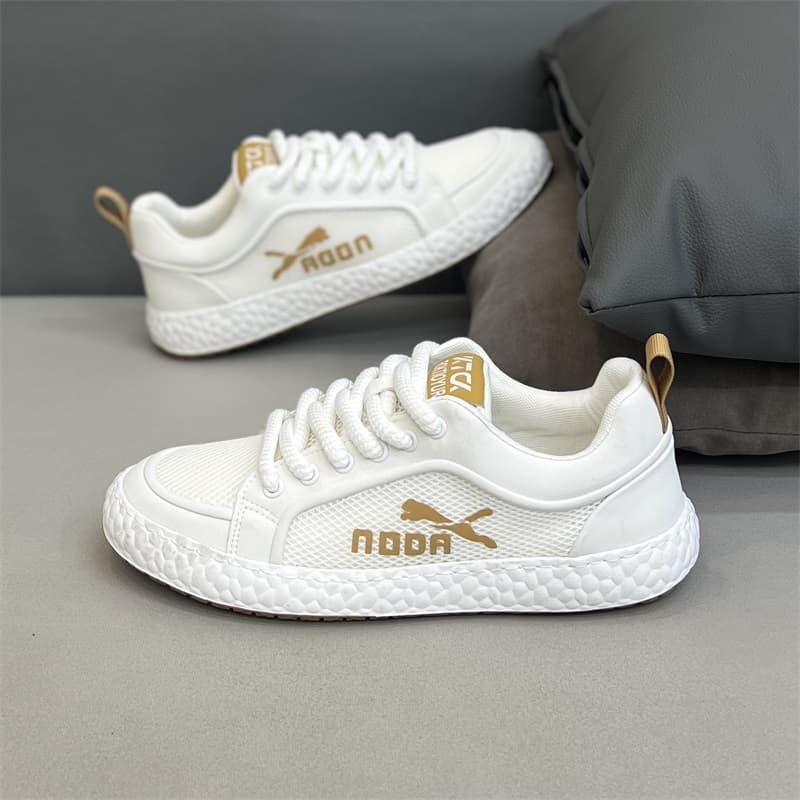 2025 summer New arrival breathable mesh sports casual shoes light soft bottom driving shoes White Shoes