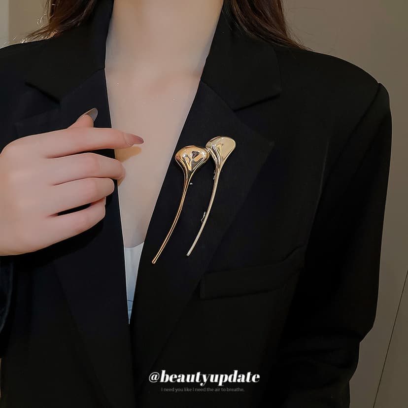 European and American ins Metal Leaf Brooch, New Style, Personalized, High-End Suit Pin, Fashionable, Exquisite, Versatile Chest Accessory