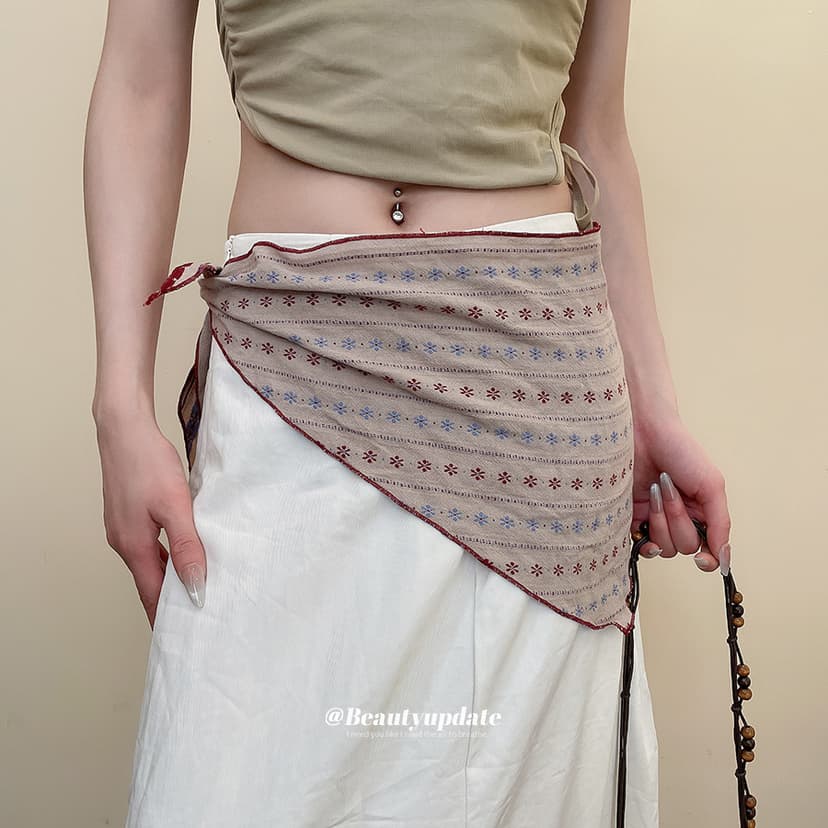 Vintage Artistic Cotton and Linen Scarf for Women, Spring and Summer Travel Neck Protection Decorative Triangle Scarf, Neck Tie, Korean and Japanese Versatile Neckerchief