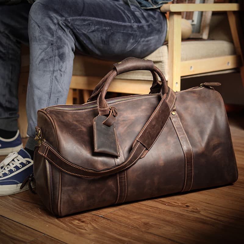 European and American Style Cowhide Men's Handbag for Outdoor Camping and Travel, Genuine Leather Large-Capacity Carry-On Bag for Business Trips and Short-Distance Luggage