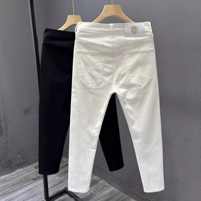 High-End Korean Style White Long Pants for Men, Slim Fit, Tapered Nine-Point Pants, 2025 Autumn New Men's Cotton Stretch Jeans