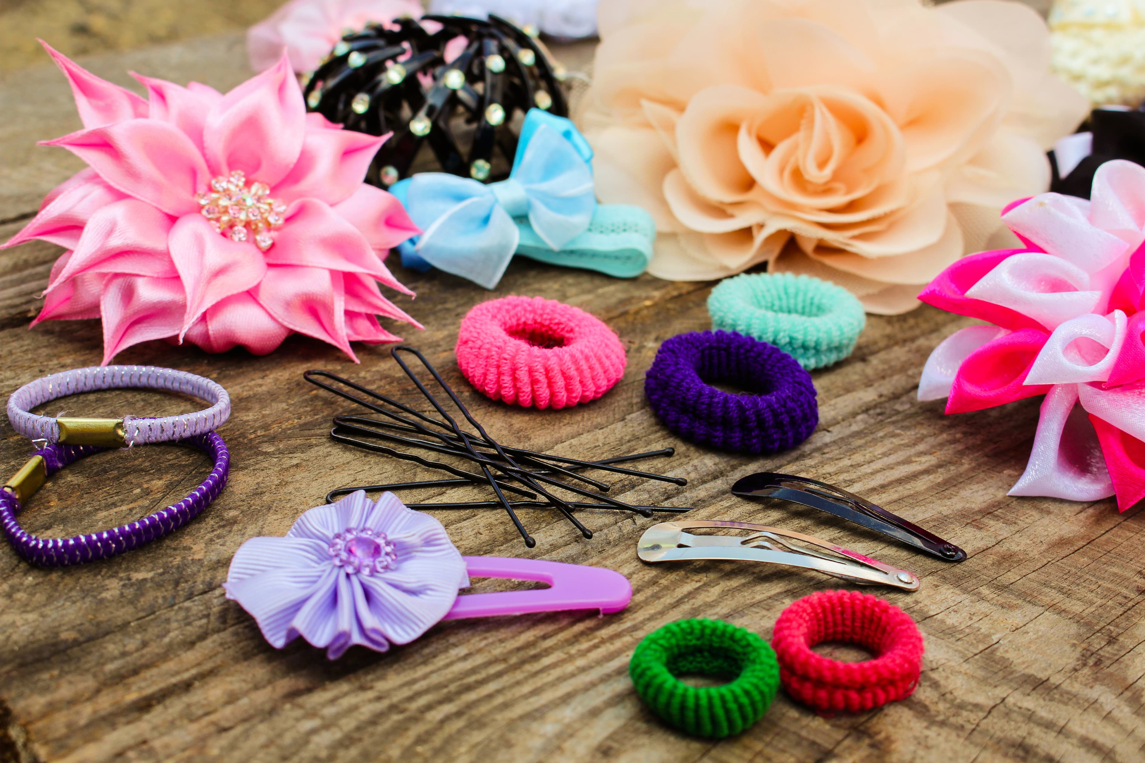 Hair ties and clips