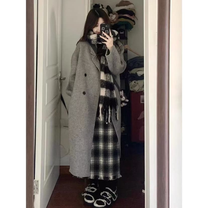 Cross-Border Trade Hepburn Style Petite Gray Coat 2025 New Winter High-End Loose Long Woolen Outerwear