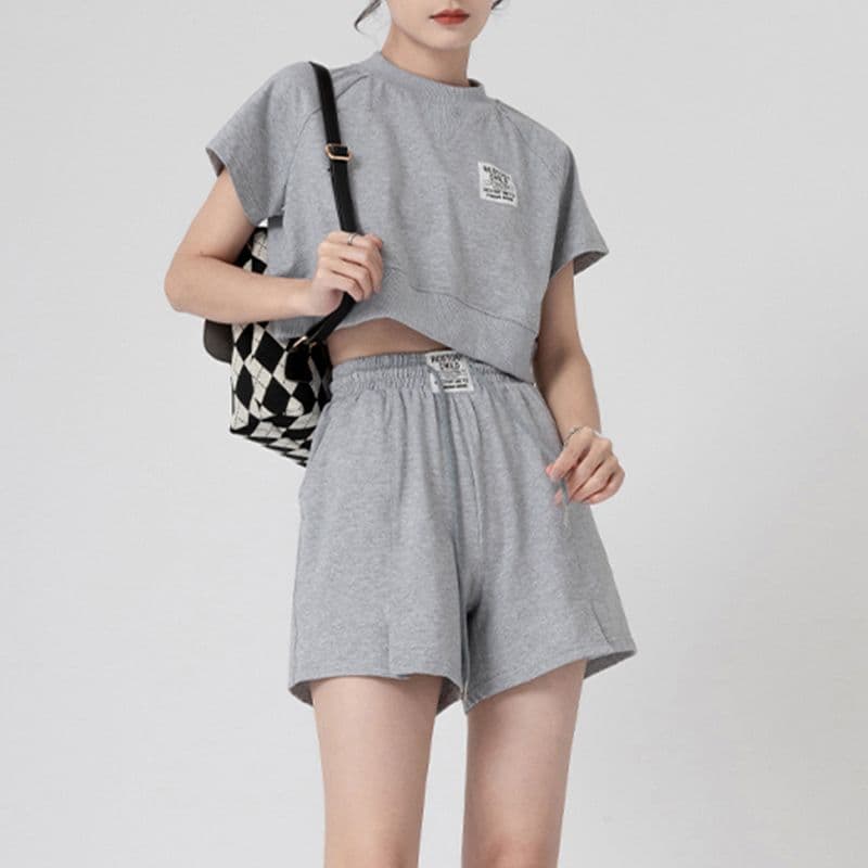 Casual Sportswear Suit for Women Summer New Korean Style Loose Short-Sleeved High-Waisted Wide-Leg Shorts Fashionable Two-Piece Set