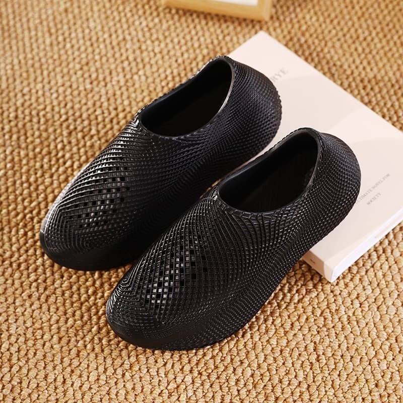 Women's Shoes Outdoor Summer New Thick-Soled Breathable Anti-Slip Beach Wading Clogs Casual Coconut Shoes for Women