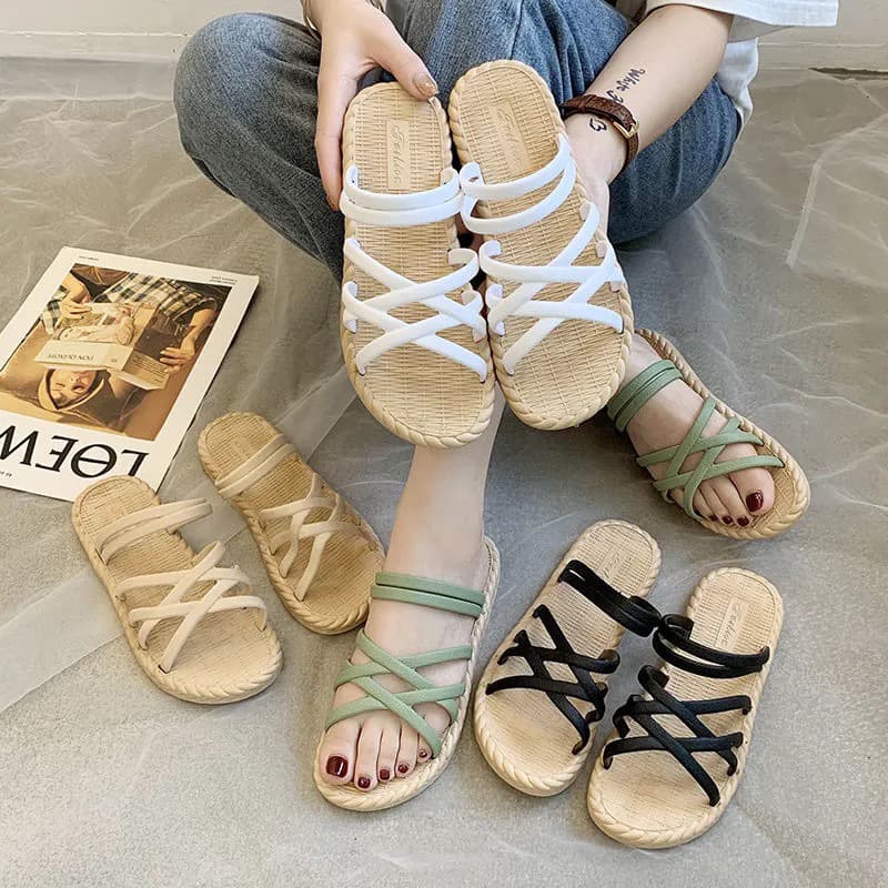Women's Outdoor Slippers 2025 Summer New Korean Version Internet Celebrity Roman Fairy Style Flat Student Slide Sandals Trendy Women's Slippers
