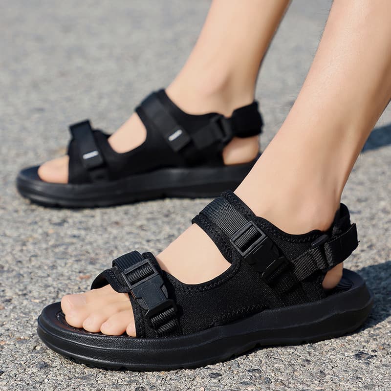 Factory Summer New Men's Sandals Trendy Casual Black Youth Driving Beach Shoes Fashion Soft Sole in Stock