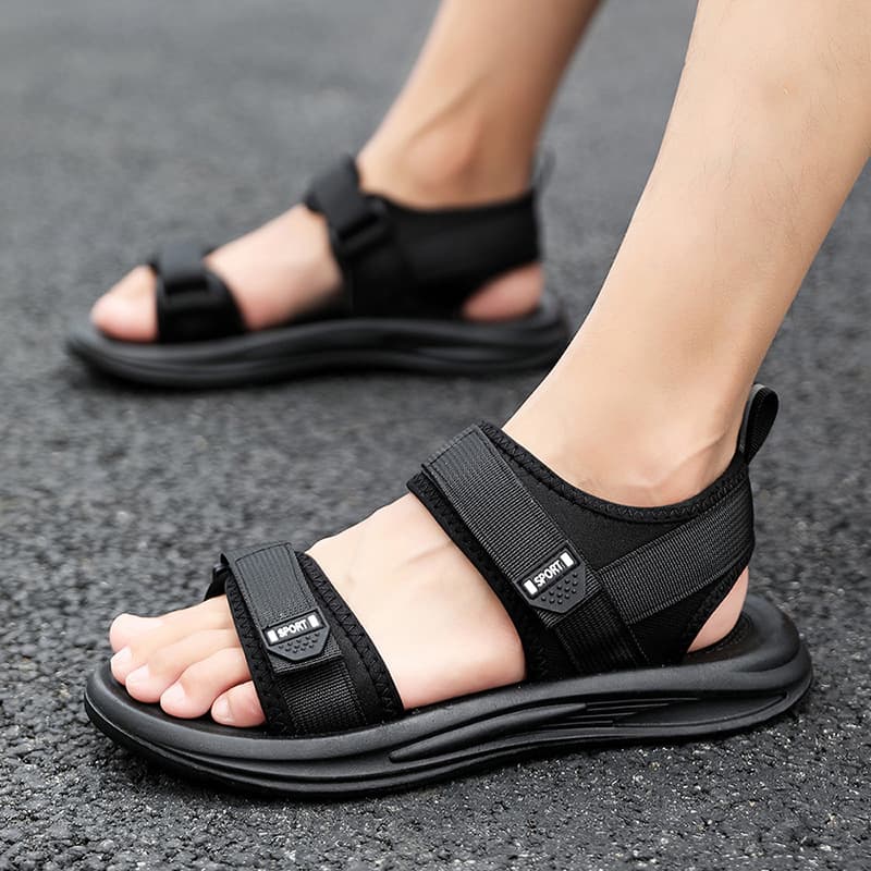 Factory Wholesale Men's Sandals Versatile Summer New Trendy Fashion Student Outdoor Simple Men's Trendy in Stock