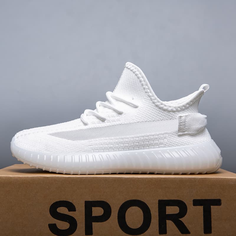 2026 Summer Men's Sports Shoes, Breathable Soft-Soled Mesh Shoes, Special for Student Physical Exams, Running, Non-Slip, Lightweight and Shock-Absorbing