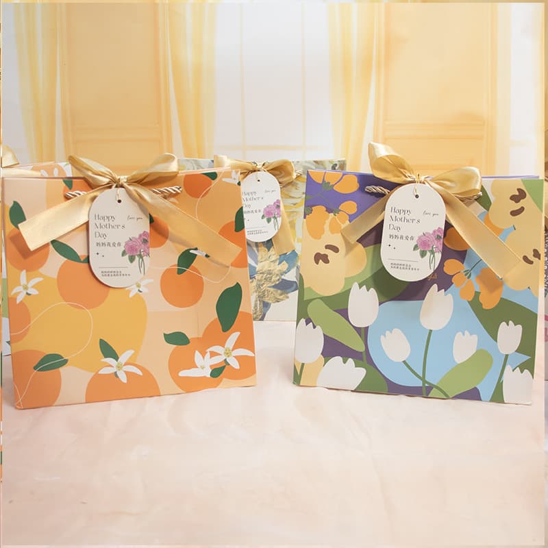 High-value Mother's Day Gift Bag Thickened High-end Gift Bag in stock Birthday Gift Packaging Bag Mother Paper Bag