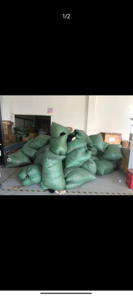 Second-Hand Clothes Recycled from Africa and Southeast Asia Live Supply Cross-Border Women's Cotton Jackets 2 Yuan 0.5kg Sold by the Pound