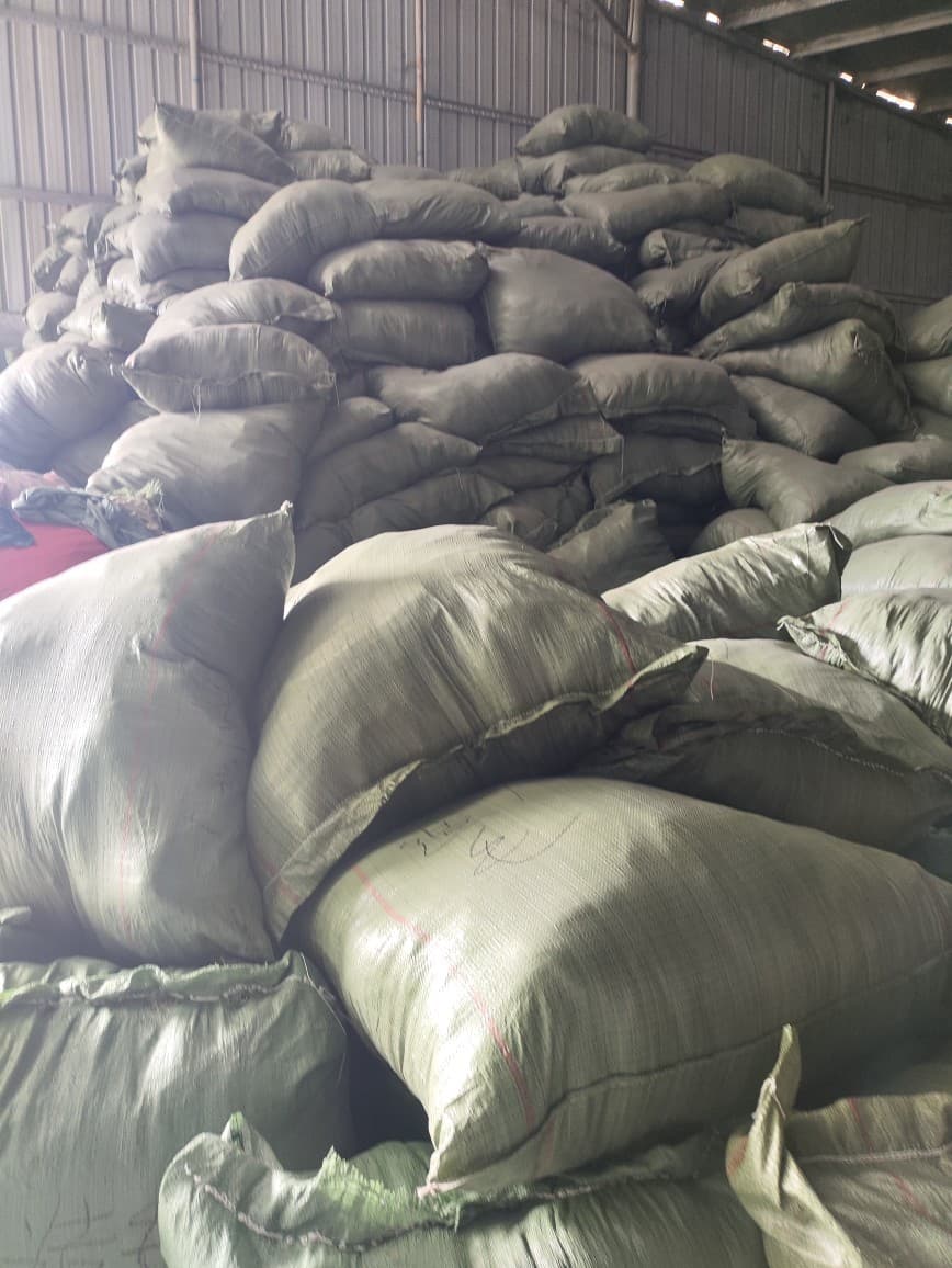 Second-Hand Clothes Recycled from Africa and Southeast Asia, Live Source Selection of Women's Cotton Clothes and Jackets, 2 Yuan 0.5kg Sold by the Pound