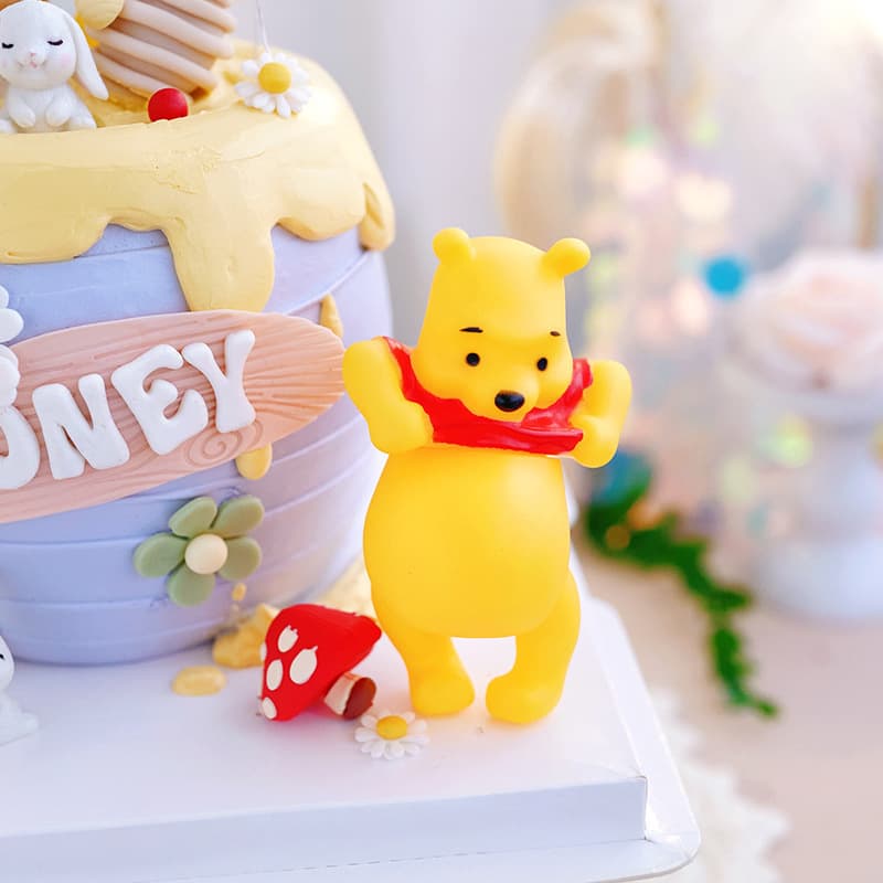 Winnie the Pooh Cake Decoration Ornaments, Tigger, Piglet, Pooh Bear Baking Accessories, Fun Rubber Toys